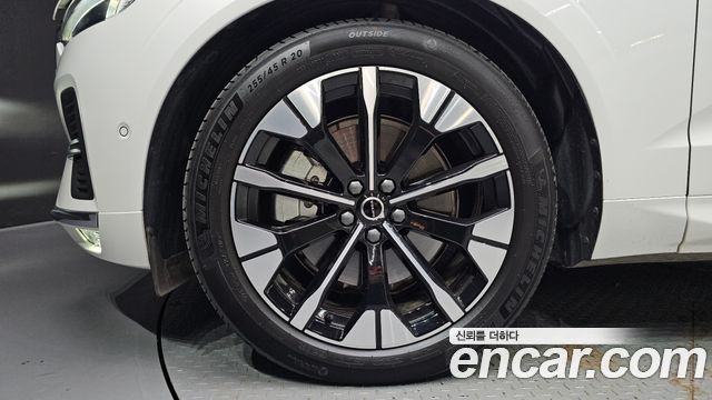 Volvo XC60 2026 — photo 5