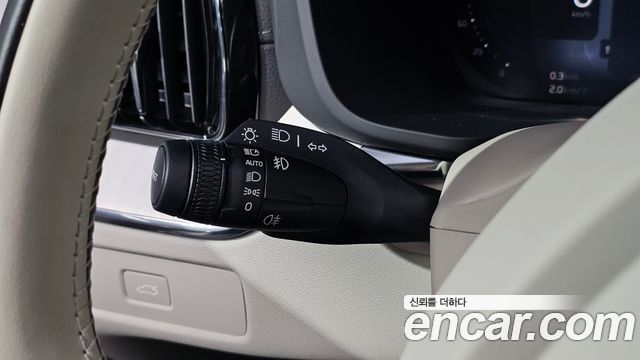 Volvo XC60 2026 — photo 30