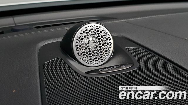 Volvo XC60 2026 — photo 37