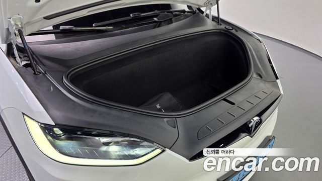 Tesla Model X 2023 — photo 6