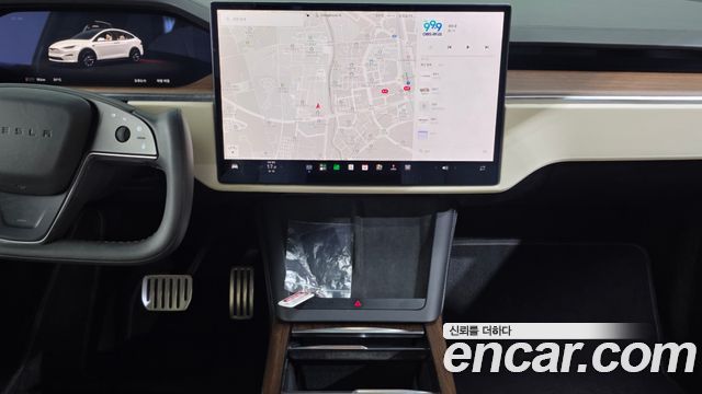 Tesla Model X 2023 — photo 20
