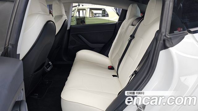 Tesla Model 3 2021 — photo 16