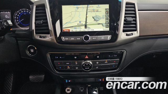 KG Mobility Rexton 2018 — photo 25