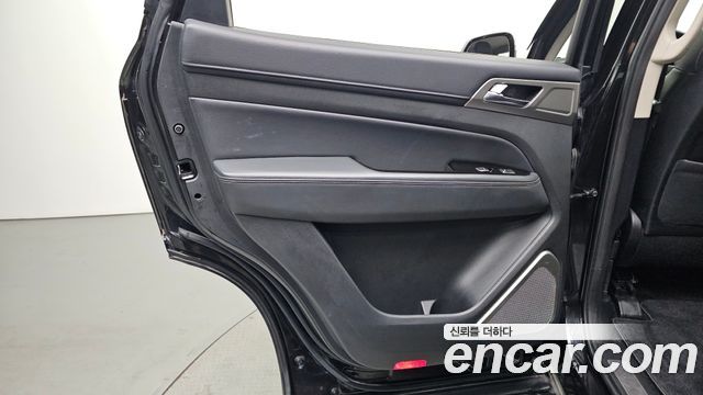 KG Mobility Rexton 2018 — photo 15