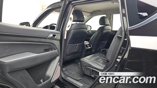 KG Mobility Rexton 2018 — photo 16