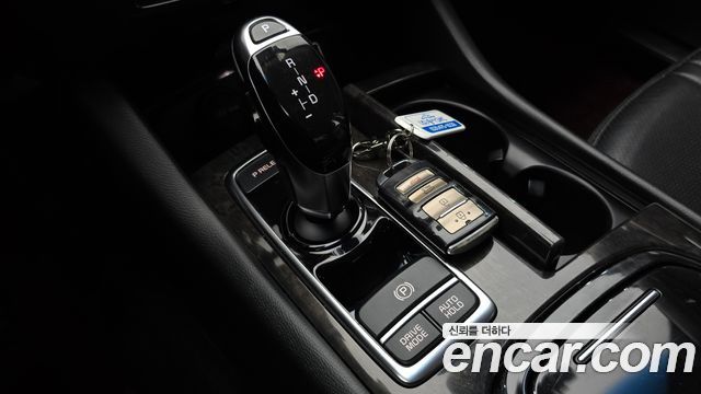 Kia K9 2016 — photo 9
