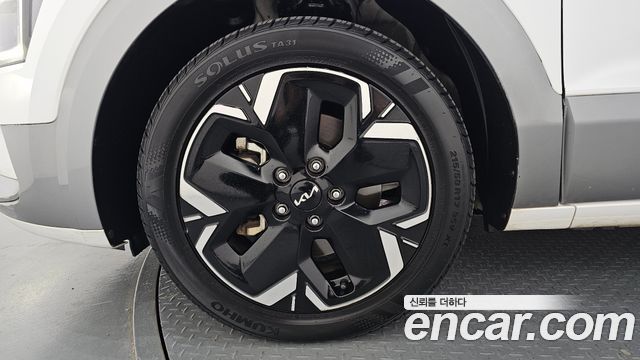 Kia Niro 2023 — photo 5