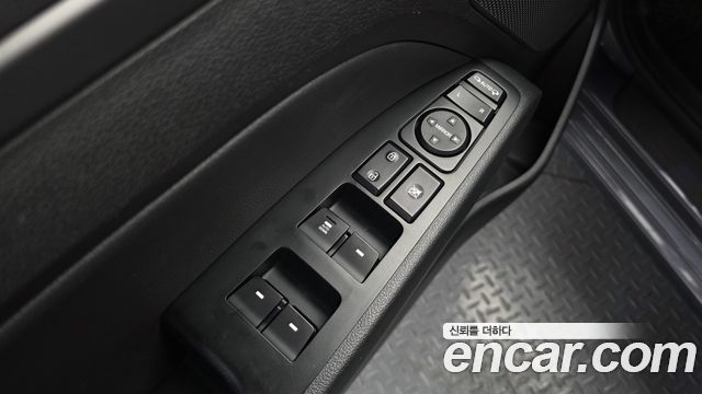 Hyundai AVANTE 2018 — photo 27
