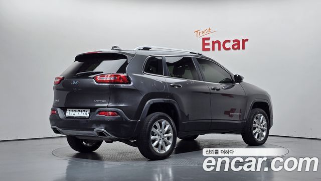 Jeep Cherokee 2015 — photo 2