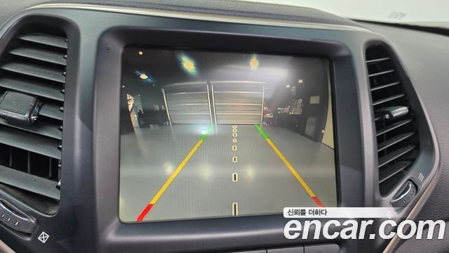 Jeep Cherokee 2015 — photo 15