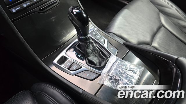 Hyundai Grandeur 2017 — photo 12