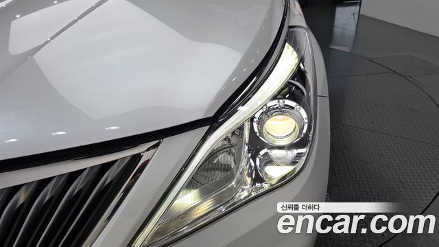 Hyundai Grandeur 2017 — photo 8