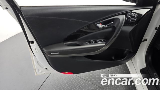 Hyundai Grandeur 2017 — photo 14
