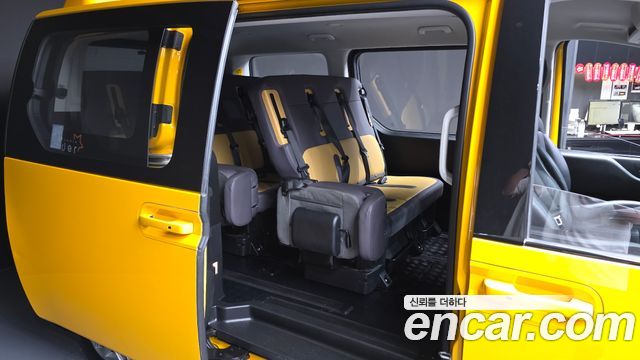 Hyundai Staria 2024 — photo 18