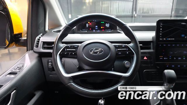 Hyundai Staria 2024 — photo 20