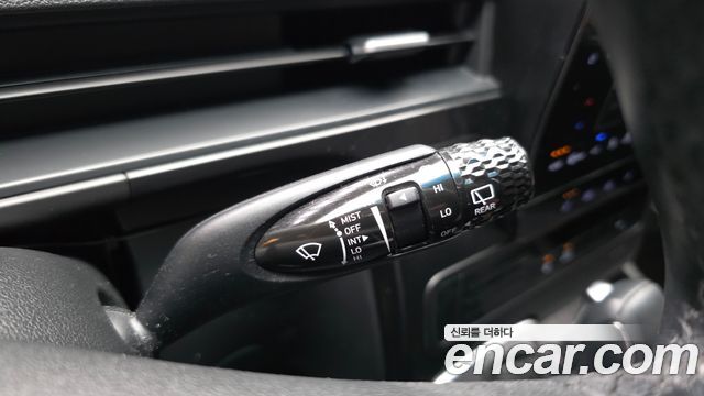 Hyundai Staria 2024 — photo 28