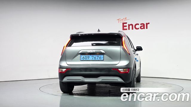Kia Niro 2024 — photo 4