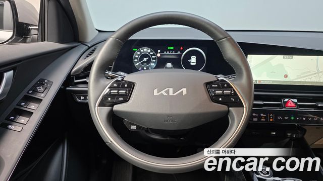 Kia Niro 2024 — photo 13