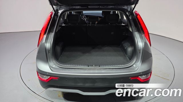 Kia Niro 2024 — photo 20