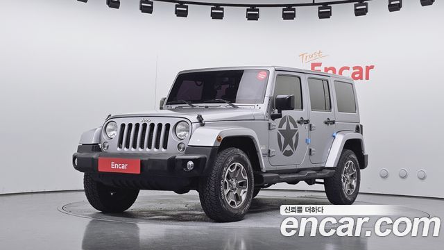 Jeep Wrangler 2014 — photo 1