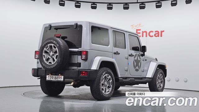 Jeep Wrangler 2014 — photo 2