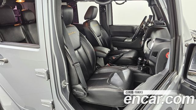 Jeep Wrangler 2014 — photo 14
