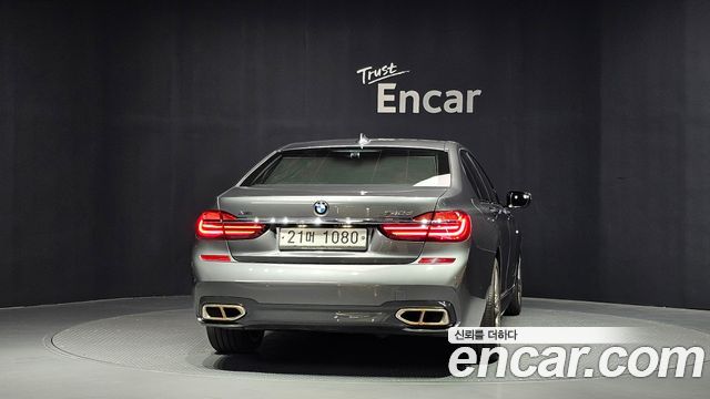 BMW 7-Series 2018 — photo 4