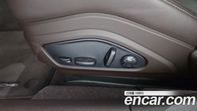 Porsche Panamera 2024 — photo 32