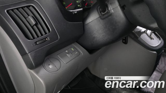 Hyundai Starex 2015 — photo 13