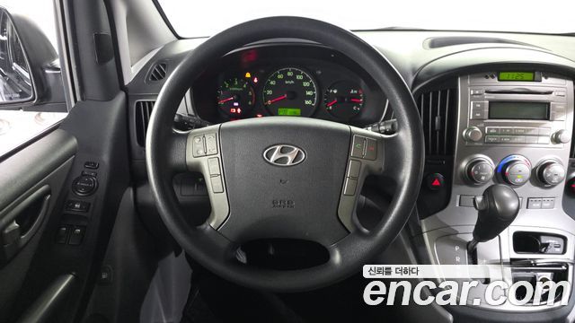 Hyundai Starex 2015 — photo 14