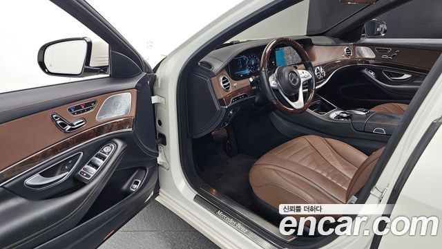 Mercedes-Benz S-Class 2018 — photo 11