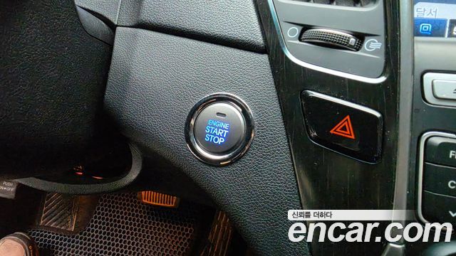 Hyundai Sonata 2012 — photo 18