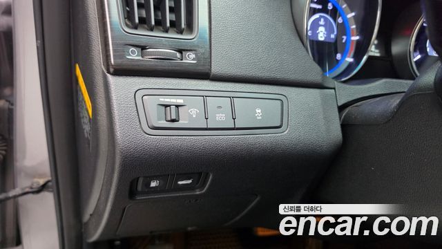 Hyundai Sonata 2012 — photo 19