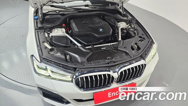 BMW 5-Series 2023 — photo 6