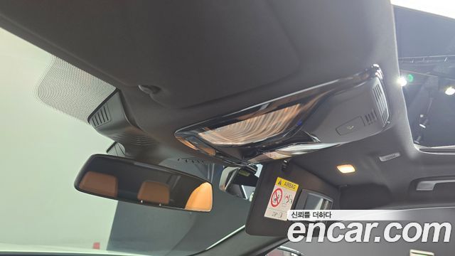 BMW 5-Series 2023 — photo 20