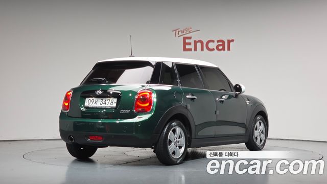Mini Cooper 2018 — photo 2