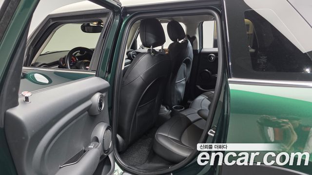 Mini Cooper 2018 — photo 16