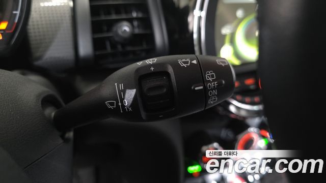 Mini Cooper 2018 — photo 30