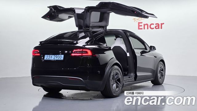 Tesla Model X 2026 — photo 2