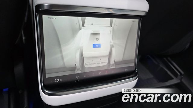 Tesla Model X 2026 — photo 32