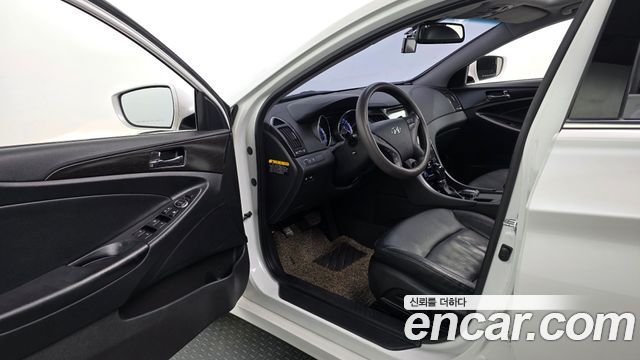 Hyundai Sonata 2013 — photo 10