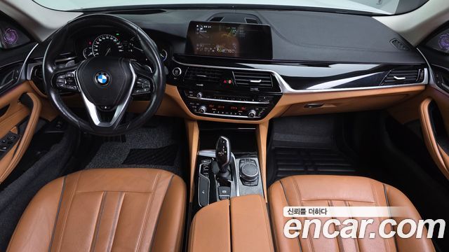 BMW 5-Series 2018 — photo 7