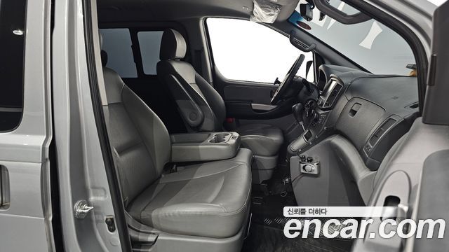 Hyundai Starex 2020 — photo 10