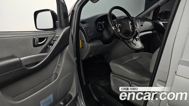 Hyundai Starex 2020 — photo 11