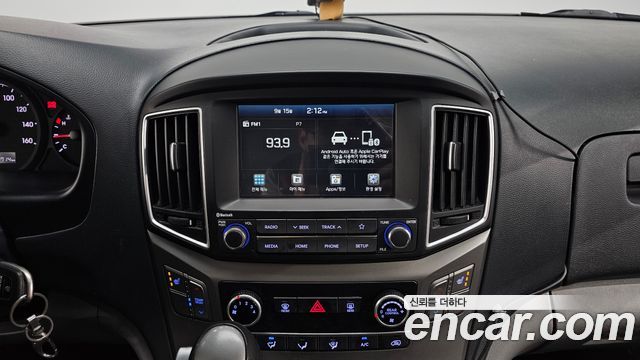Hyundai Starex 2020 — photo 14