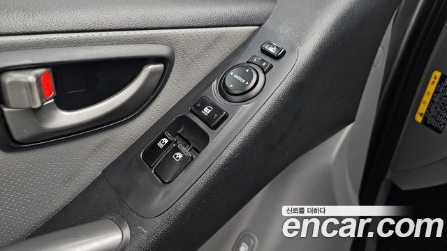 Hyundai Starex 2020 — photo 17