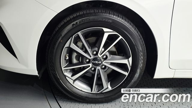 Kia K3 2022 — photo 5