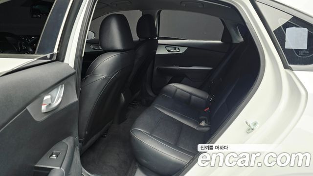 Kia K3 2022 — photo 18