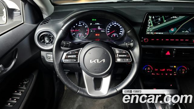 Kia K3 2022 — photo 21