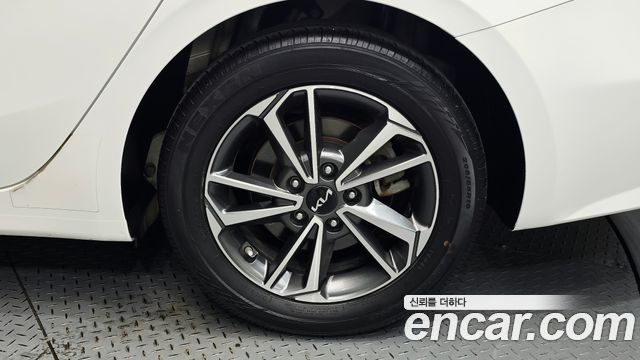 Kia K3 2022 — photo 7